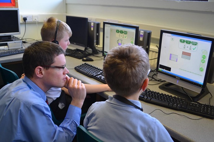 Jonathan Leeming, a primary school teacher, using Fractions Lab with his students